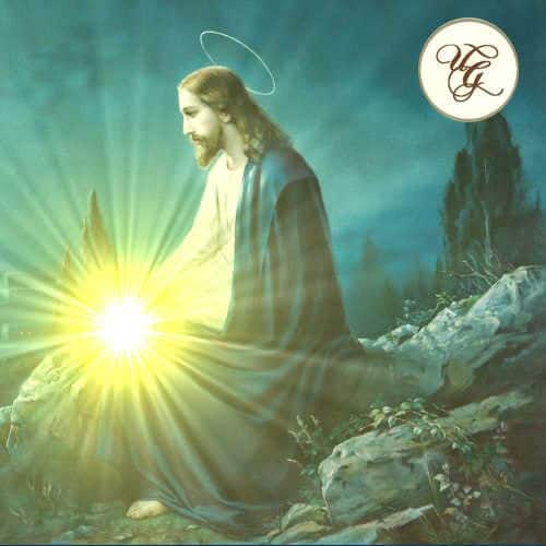 Ferneinweihung Heilende Hände Hands of Jesus Jesus sitzt auf einem Berg mit leuchtenden Händen